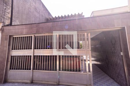 Casa à venda com 132m², 2 quartos e 2 vagasFachada