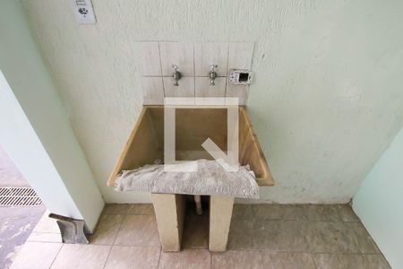 Casa para alugar com 54m², 1 quarto e sem vagaÁrea de Serviço