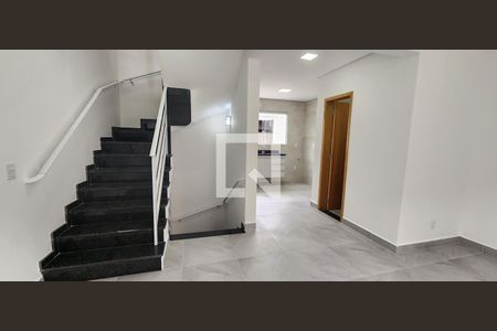 Sala de casa para alugar com 2 quartos, 100m² em Marapé, Santos