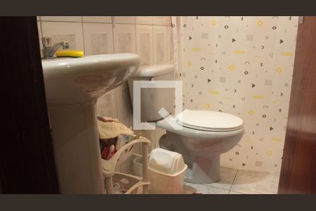 Banheiro de casa para alugar com 2 quartos, 106m² em Cidade Intercap, Taboão da Serra