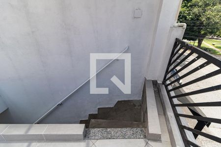 Casa à venda com 140m², 5 quartos e 2 vagas Casa à venda com 140m², 5 quartos e 2 vagasEscada da Casa 2