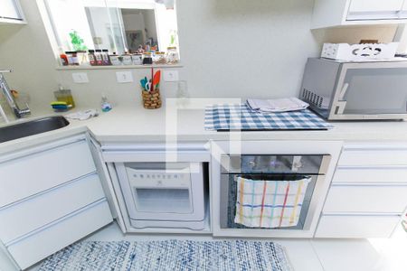 Casa à venda com 180m², 3 quartos e 2 vagasCozinha