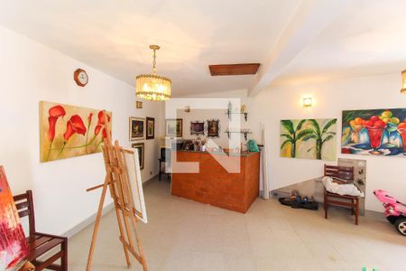 Casa à venda com 180m², 3 quartos e 2 vagasSalão de Festas