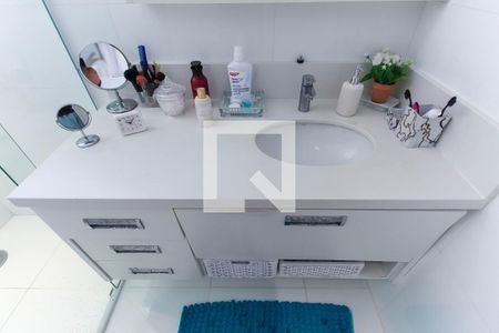 Casa à venda com 180m², 3 quartos e 2 vagasBanheiro da Suíte 2