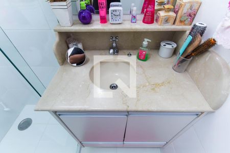 Casa à venda com 180m², 3 quartos e 2 vagasBanheiro