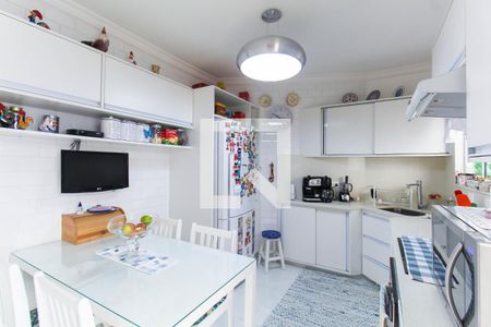 Casa à venda com 180m², 3 quartos e 2 vagasCozinha