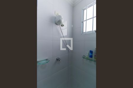 Casa à venda com 180m², 3 quartos e 2 vagasBanheiro