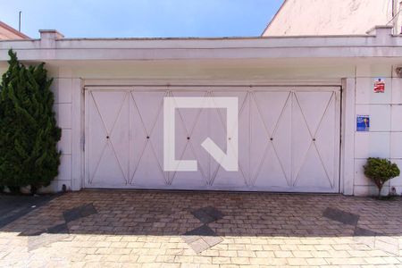 Casa à venda com 180m², 3 quartos e 2 vagasFachada