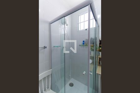 Casa à venda com 180m², 3 quartos e 2 vagasBanheiro