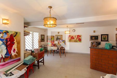 Casa à venda com 180m², 3 quartos e 2 vagasSalão de Festas