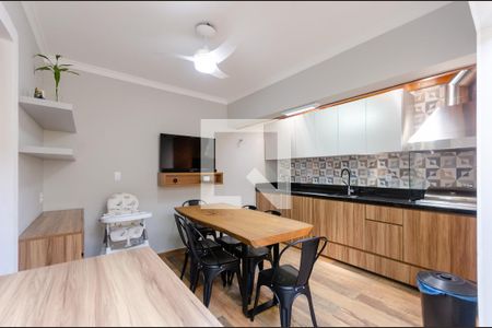 Casa à venda com 154m², 3 quartos e 3 vagas Casa à venda com 154m², 3 quartos e 3 vagasÁrea de Serviço