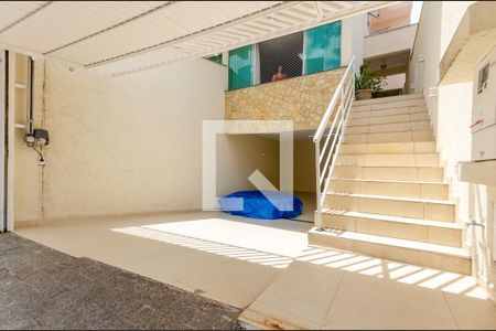 Casa à venda com 154m², 3 quartos e 3 vagas Casa à venda com 154m², 3 quartos e 3 vagasGaragem