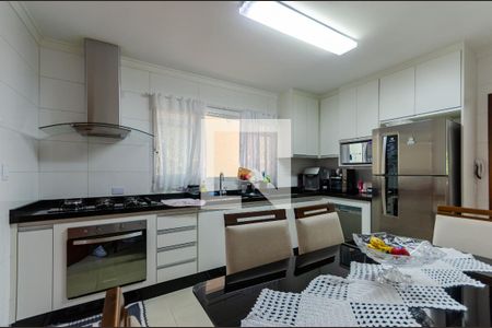 Casa à venda com 154m², 3 quartos e 3 vagas Casa à venda com 154m², 3 quartos e 3 vagasCozinha