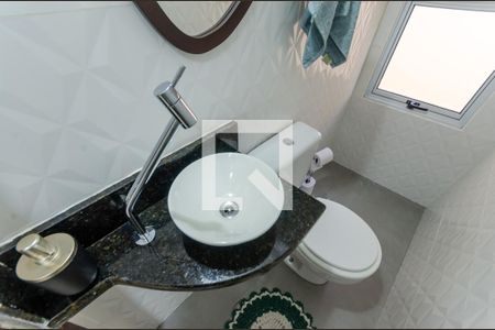 Casa à venda com 154m², 3 quartos e 3 vagas Casa à venda com 154m², 3 quartos e 3 vagasLavabo 1