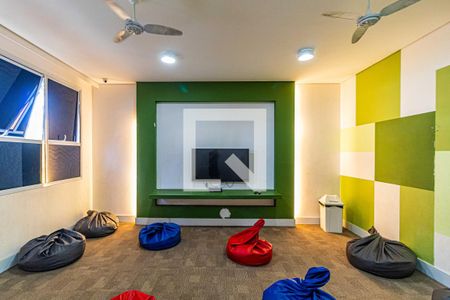 Apartamento à venda com 67m², 3 quartos e 2 vagas Apartamento à venda com 67m², 3 quartos e 2 vagasÁrea comum - Cinema