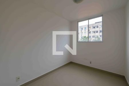 Quarto 2 de apartamento para alugar com 2 quartos, 45m² em Vargem Pequena, Rio de Janeiro