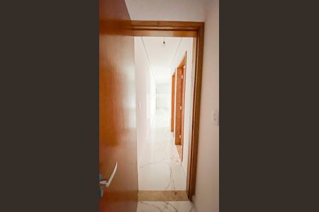 Corredor de apartamento para alugar com 2 quartos, 122m² em Campestre, Santo André