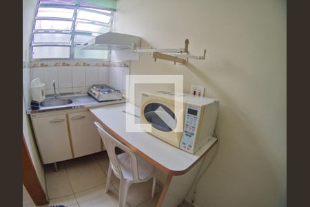 Cozinha de kitnet/studio para alugar com 1 quarto, 13m² em Vila Indiana, São Paulo