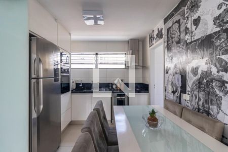 Apartamento à venda com 74m², 2 quartos e 1 vagaCozinha