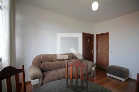 Sala de apartamento à venda com 3 quartos, 95m² em Floresta, Belo Horizonte