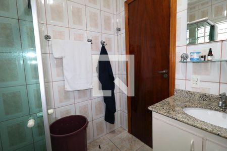 Casa à venda com 150m², 3 quartos e 2 vagasBanheiro da Suíte