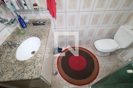 Casa à venda com 150m², 3 quartos e 2 vagasBanheiro da Suíte