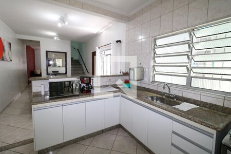 Casa à venda com 150m², 3 quartos e 2 vagasCozinha