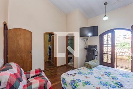 Casa à venda com 312m², 5 quartos e 6 vagasSuíte 1