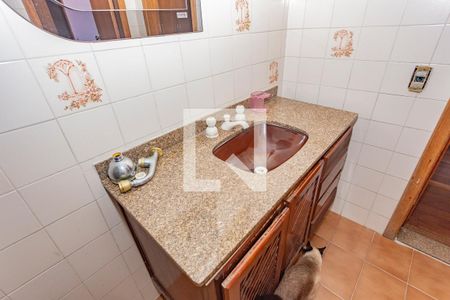 Casa à venda com 312m², 5 quartos e 6 vagasBanheiro da Suíte 2