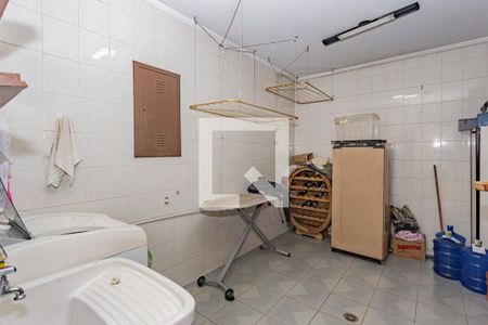 Casa à venda com 312m², 5 quartos e 6 vagasÁrea de Serviço