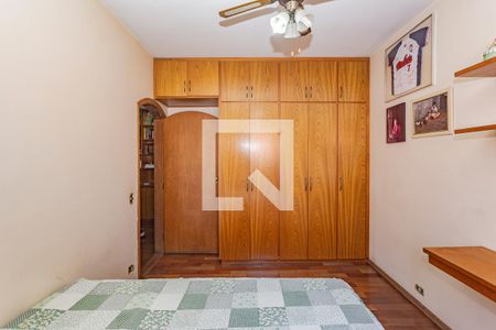 Casa à venda com 312m², 5 quartos e 6 vagasQuarto 2