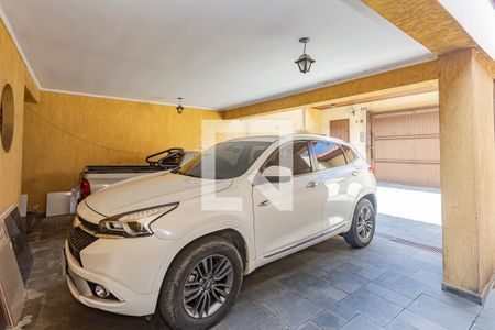 Casa à venda com 312m², 5 quartos e 6 vagasGaragem
