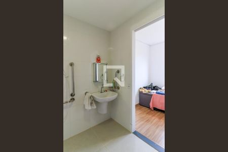 Apartamento para alugar com 34m², 1 quarto e sem vaga Apartamento para alugar com 34m², 1 quarto e sem vagaBanheiro da Suíte