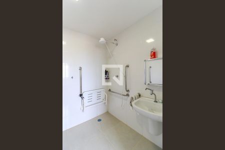 Apartamento para alugar com 34m², 1 quarto e sem vaga Apartamento para alugar com 34m², 1 quarto e sem vagaBanheiro da Suíte