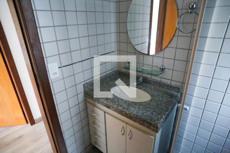 Apartamento para alugar com 65m², 2 quartos e 1 vagaBanheiro