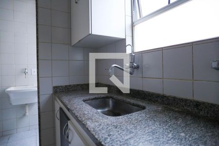 Apartamento para alugar com 65m², 2 quartos e 1 vagaCozinha 