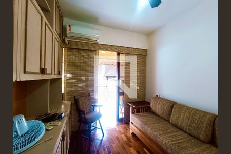 Quarto de apartamento à venda com 3 quartos, 130m² em Leblon, Rio de Janeiro