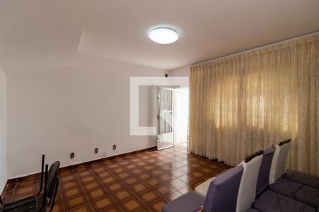 Casa à venda com 200m², 4 quartos e 3 vagasSala - Casa 2