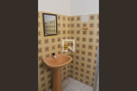 Banheiro de casa para alugar com 1 quarto, 45m² em Jardim Bonfiglioli, São Paulo