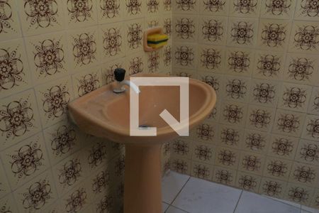 Banheiro de casa para alugar com 1 quarto, 45m² em Jardim Bonfiglioli, São Paulo