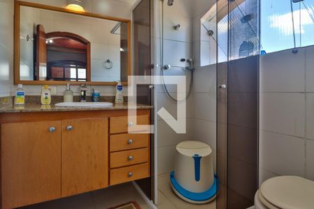 Casa para alugar com 350m², 3 quartos e 2 vagas Casa para alugar com 350m², 3 quartos e 2 vagasBanheiro da Sui