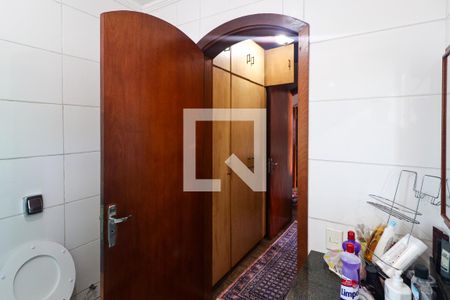 Casa para alugar com 350m², 3 quartos e 2 vagas Casa para alugar com 350m², 3 quartos e 2 vagasBanheiro da Suíte 1