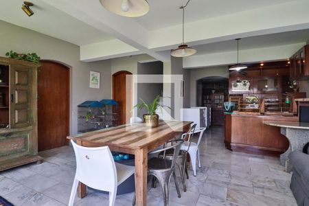 Casa para alugar com 350m², 3 quartos e 2 vagas Casa para alugar com 350m², 3 quartos e 2 vagasSalão