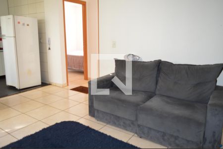 Sala de apartamento à venda com 2 quartos, 48m² em Chácaras Reunidas Santa Terezinha, Contagem