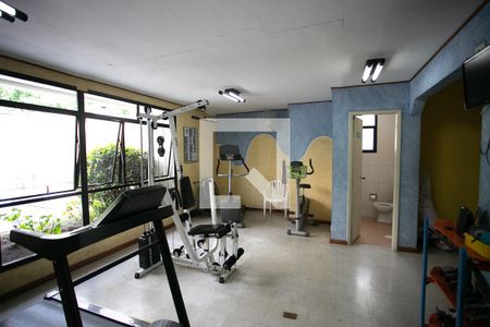 Apartamento à venda com 100m², 2 quartos e 1 vaga Apartamento à venda com 100m², 2 quartos e 1 vagaÁrea comum - Academia