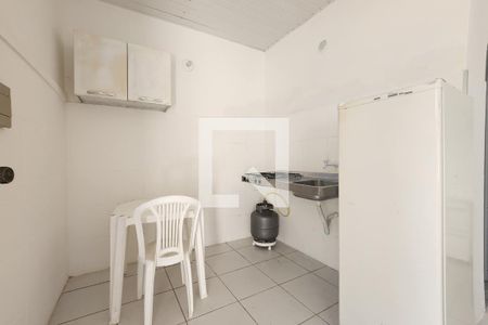 Cozinha de kitnet/studio para alugar com 1 quarto, 20m² em Patamares, Salvador
