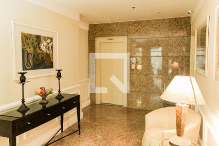 Apartamento à venda com 190m², 3 quartos e 2 vagasElevador