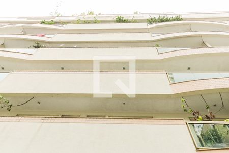 Apartamento à venda com 190m², 3 quartos e 2 vagasFachada