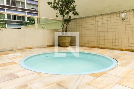 Apartamento à venda com 190m², 3 quartos e 2 vagasÁrea comum - Piscina 