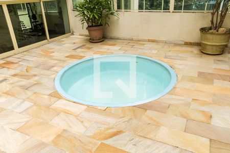 Apartamento à venda com 190m², 3 quartos e 2 vagasÁrea comum - Piscina 